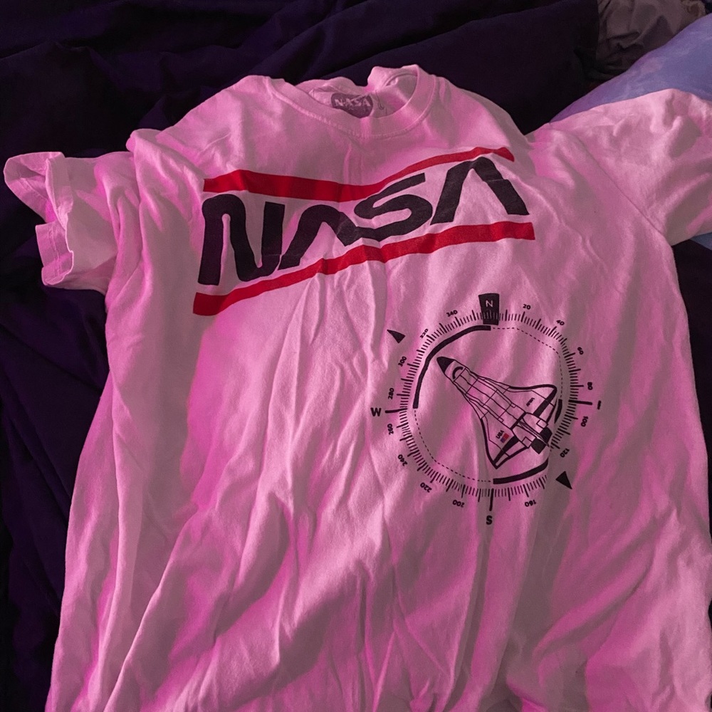 NASA L Unisex Shirt